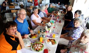 Helpende Hand reÃ«l ete